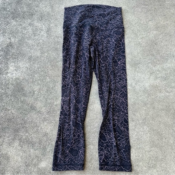 Lululemon Floral Lace Wunder Under Tights Womens 4 Athletic Cropped Performance - Picture 1 of 5